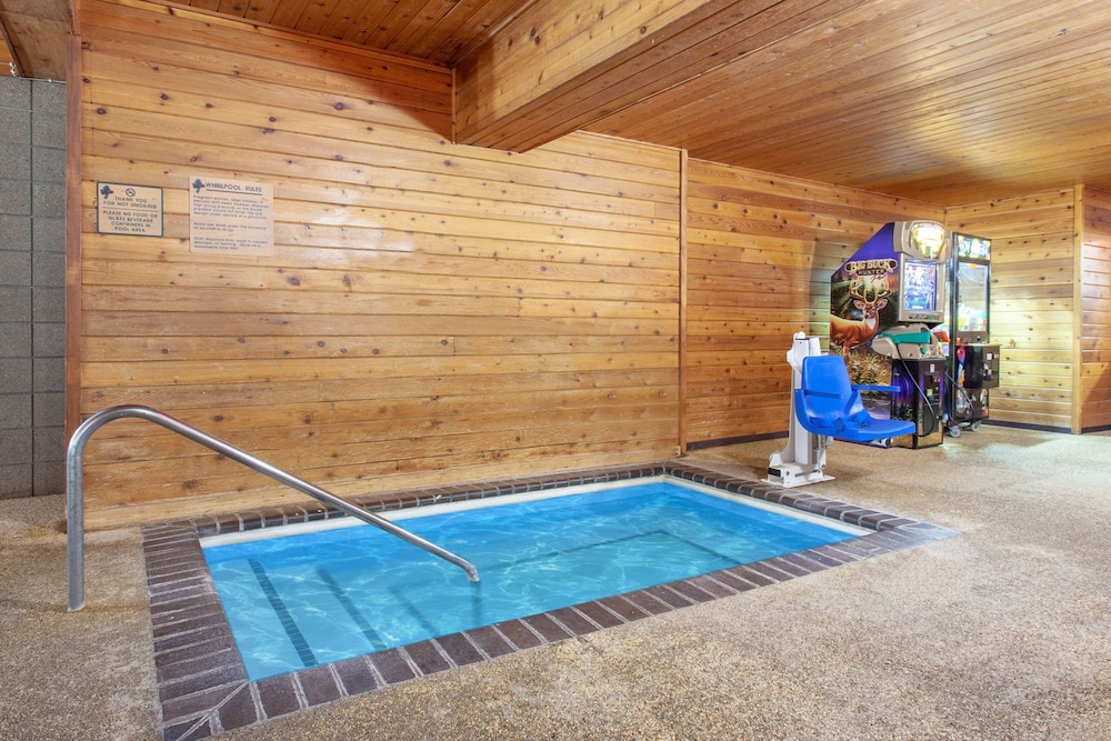 AmericInn by Wyndham Cloquet