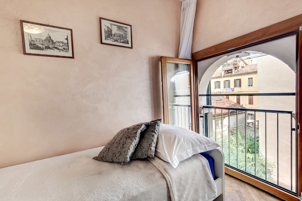 Guglie Design Apartments