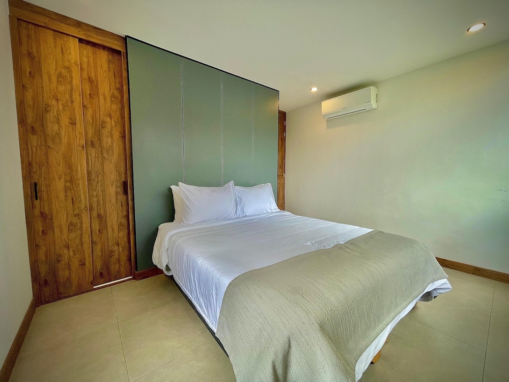Nomadic Suites