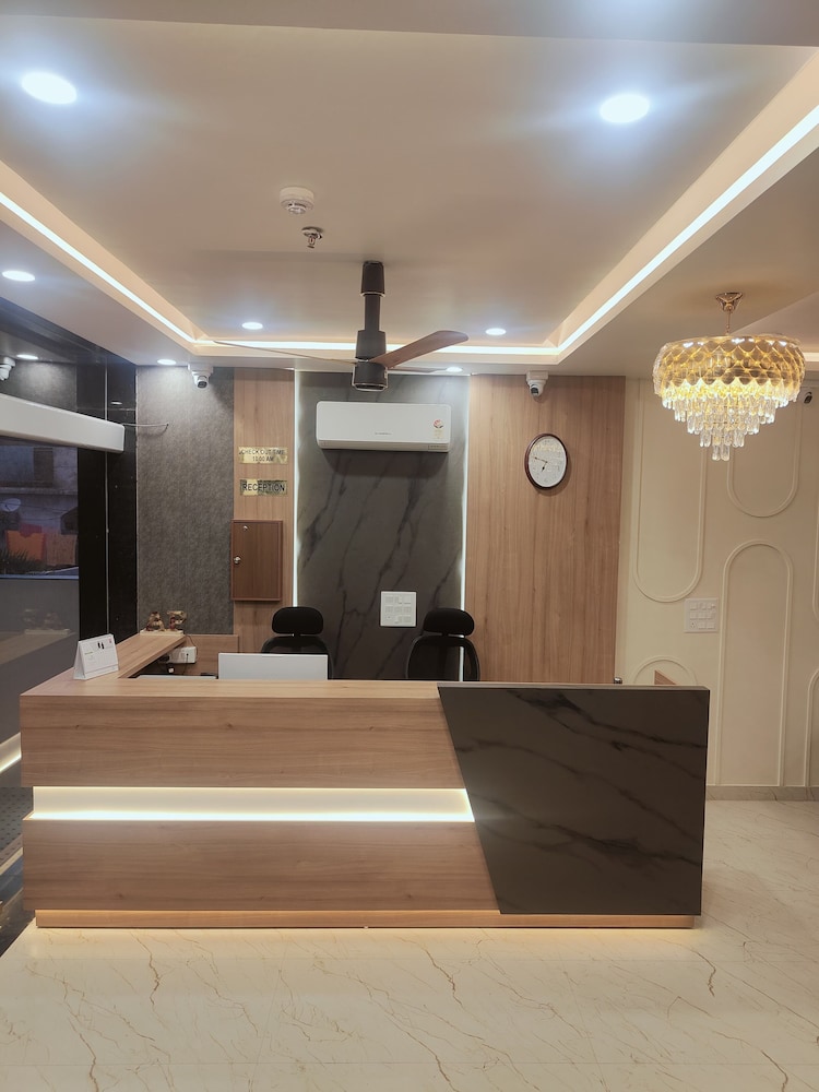 Aanchal Palace Hotel