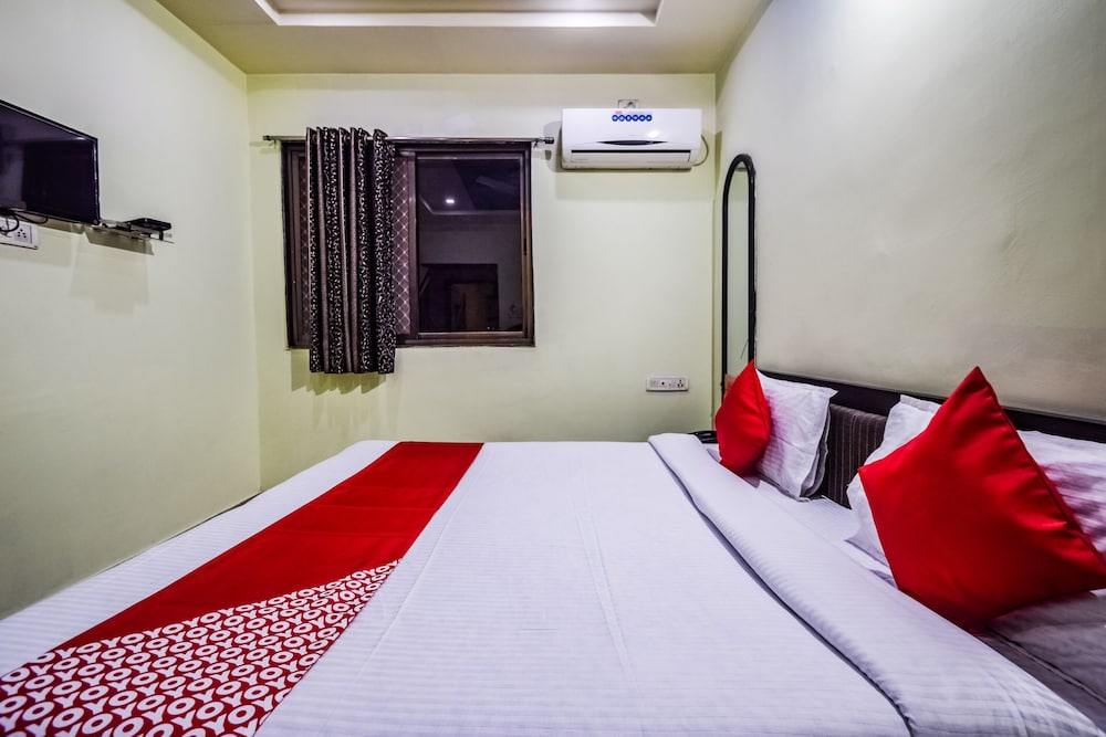 Udaipur Vacations - OYO 36444 Hotel Prabhave  Dining Hall - Property Image 8