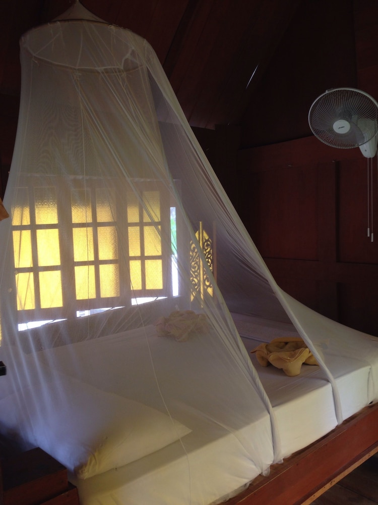 Hut Sun Bungalow
