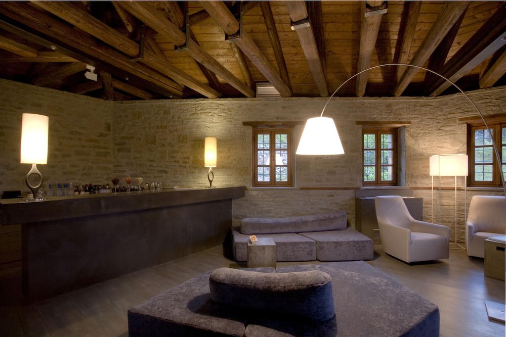 Kipi Suites