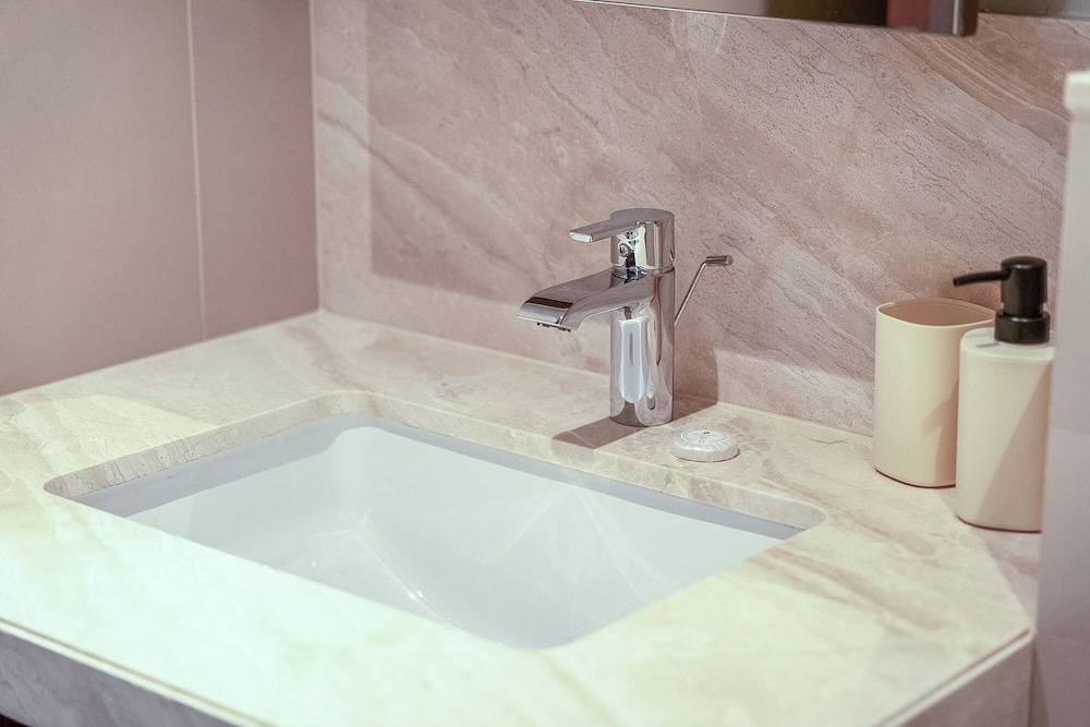 Direct Dubai Mall Access Downtown Boulev