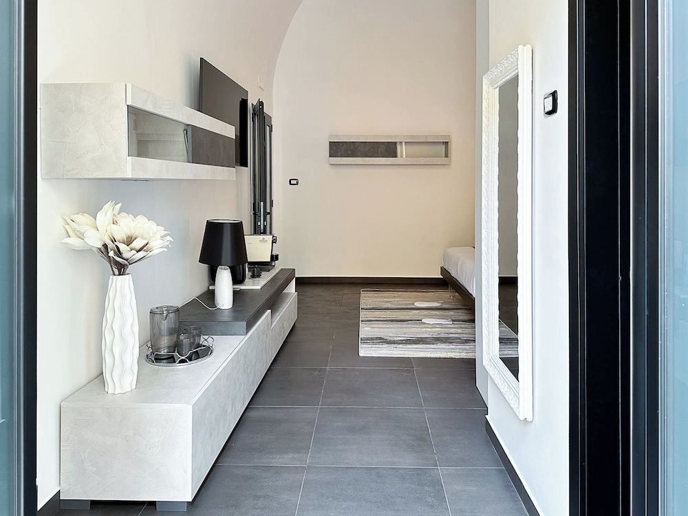 MARBEL SUITE