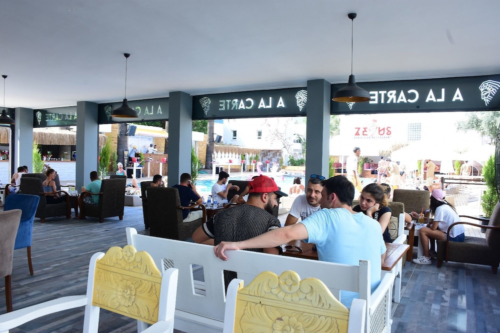 Sun Beach Resort Otel - Image 20