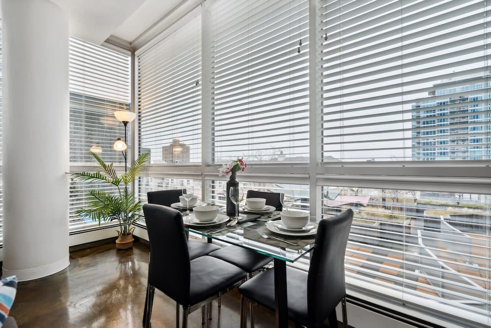 Luxury Condo Steps From Stampede Park