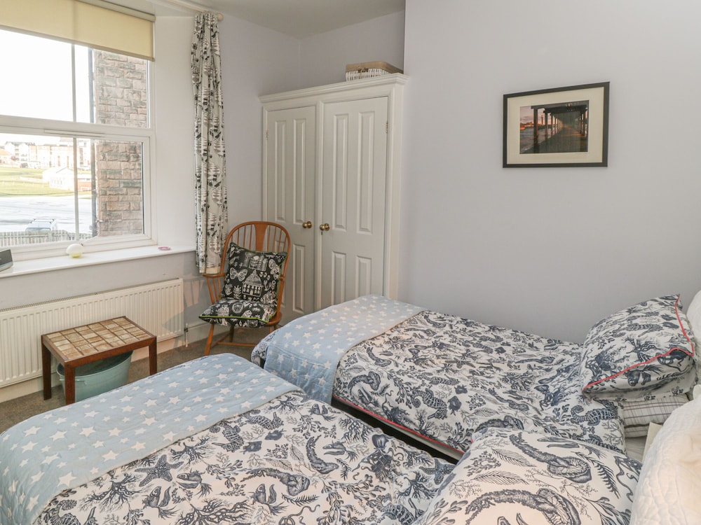 Apartment 4