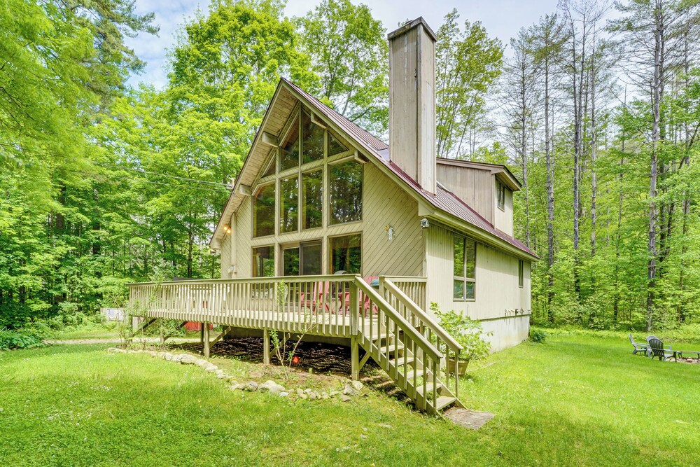 Family-friendly Ludlow Cabin on Lake Pauline!