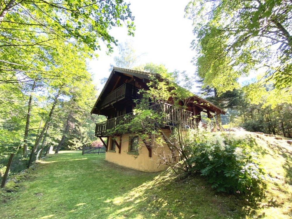 LE Renne Chalet en Bois au Calme Avec SPA Jacuzzi
