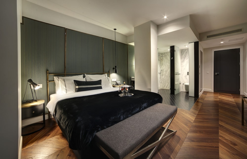 39 Kalamış Marina Oteli - Image 17