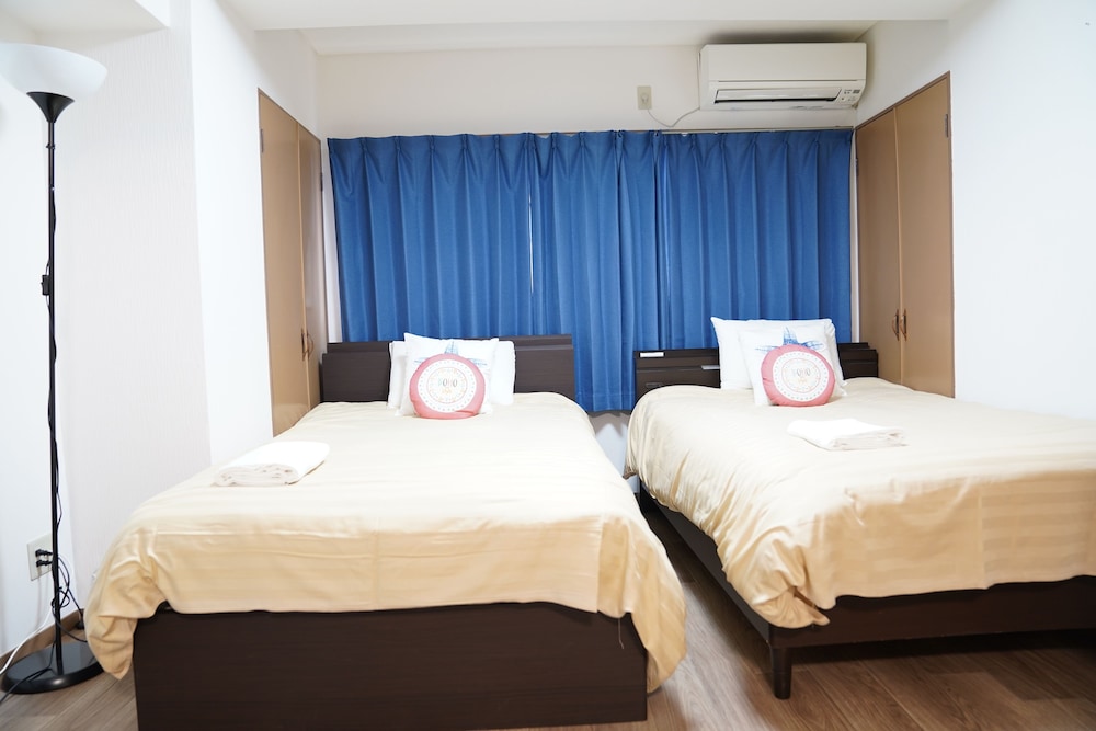 Metro Daikoku Apartment