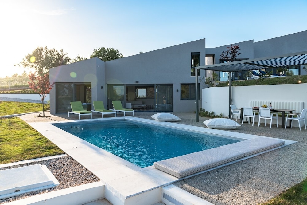 Theeta Elia Villa - Metamorfosi Halkidiki