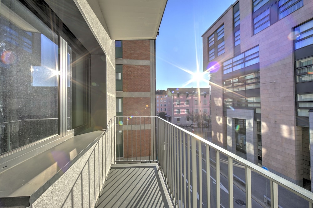 Boutique Apartment 5