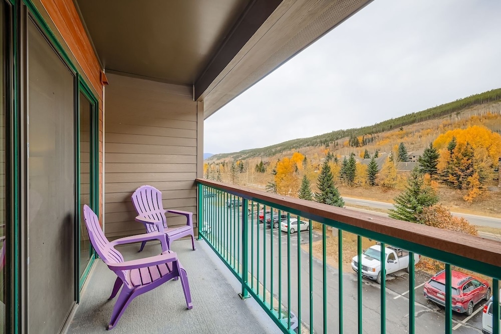 5094 Gateway 3 Bedroom Condo