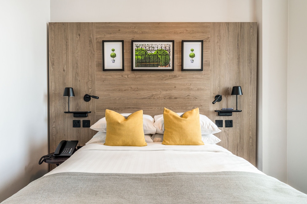 The Princes Square Hotel