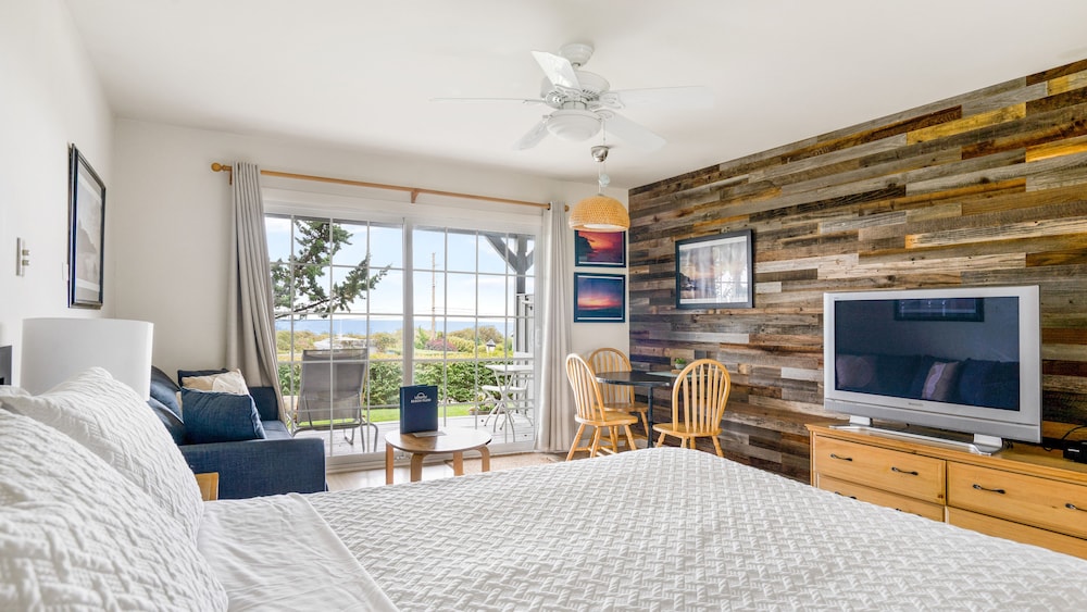 Beach Plum Resort