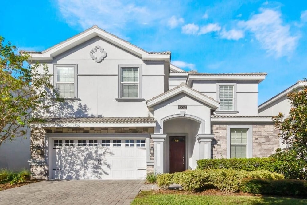 1562 OL - 8BR Tranquil Escape