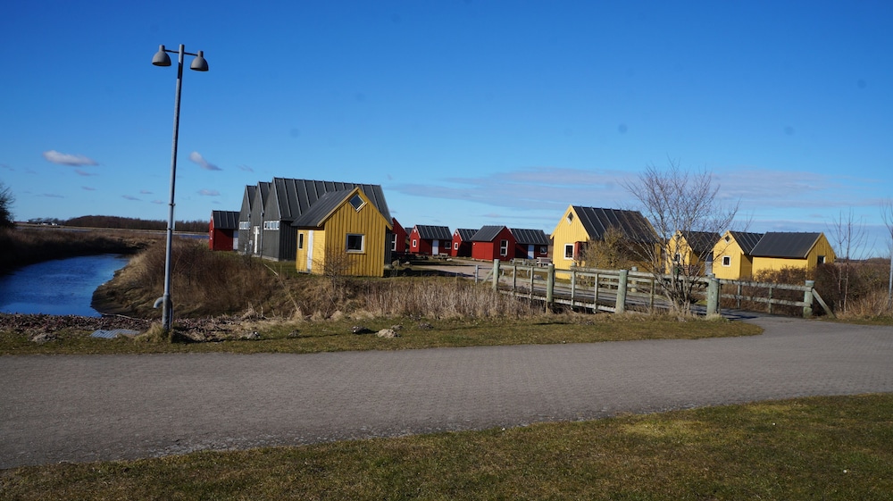 Aalborg Vacations - U3z Aalborg Hytte - Hostel - Property Image 1
