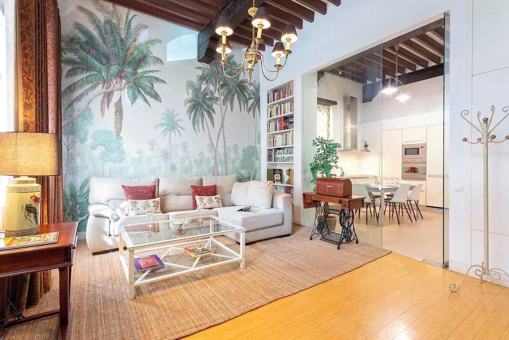 Exclusive House in Seville. Antonia Díaz