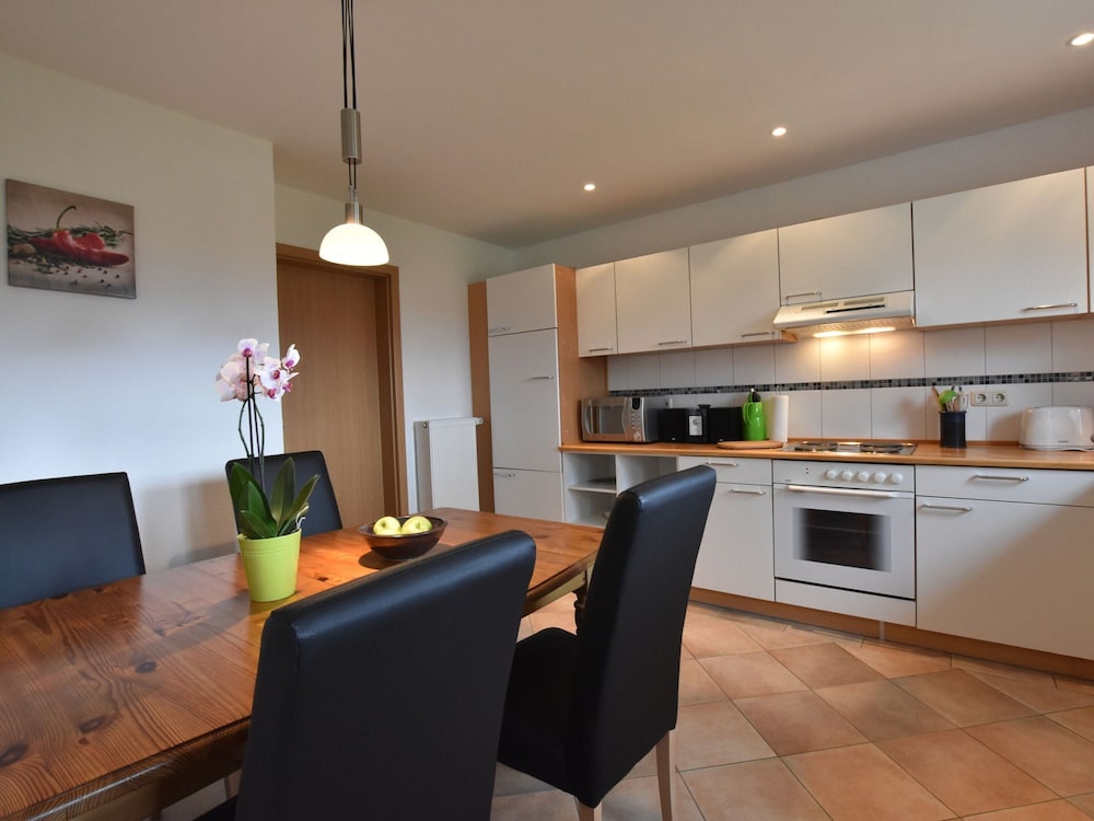 Lovely Apartment in Stellshagen With Garden