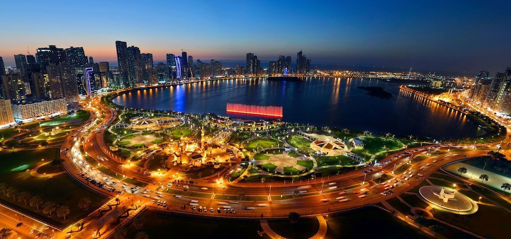 Luxury Furnished 3BR near LAKE Khalid