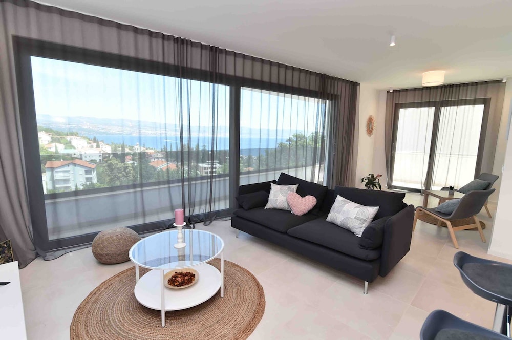 Villa Bella Vista B in Icici