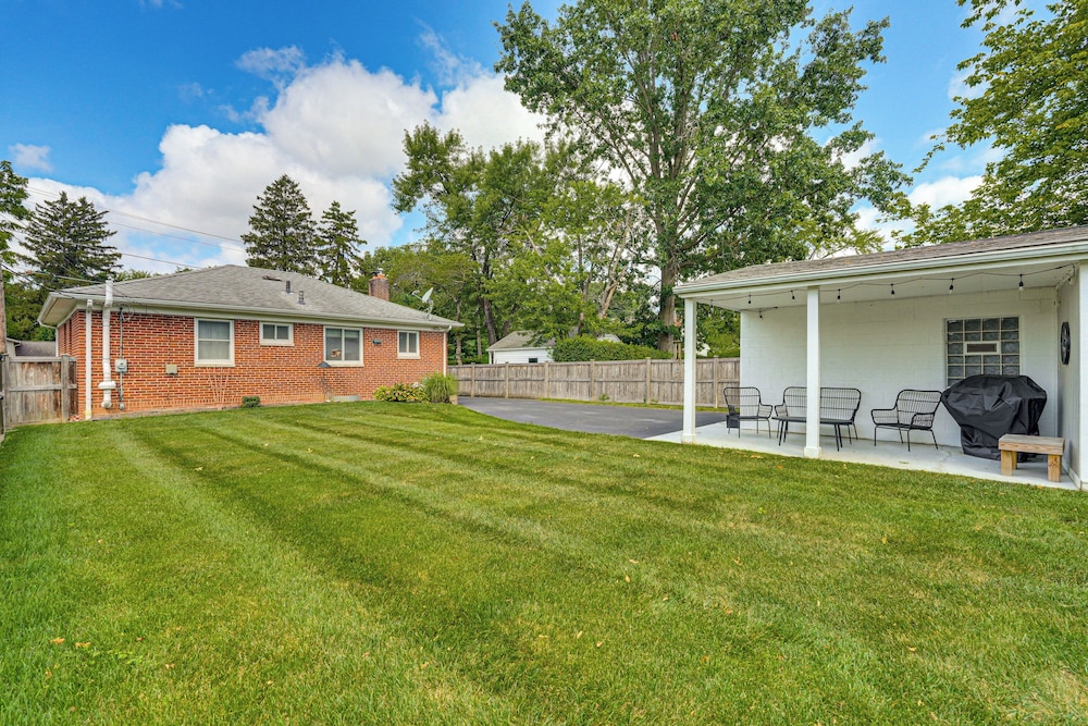 3 Mi to Ohio State: Updated Home w/ Yard!