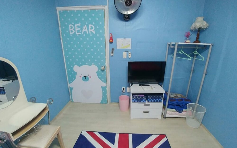 Photo 8