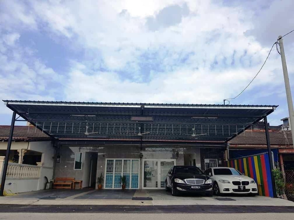 Teruntum 96 Guesthouse photo 2