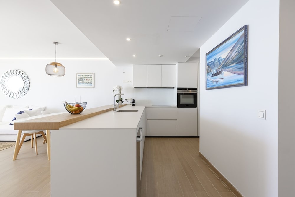 Stunning Seafront Apartment in Carvajal Beach