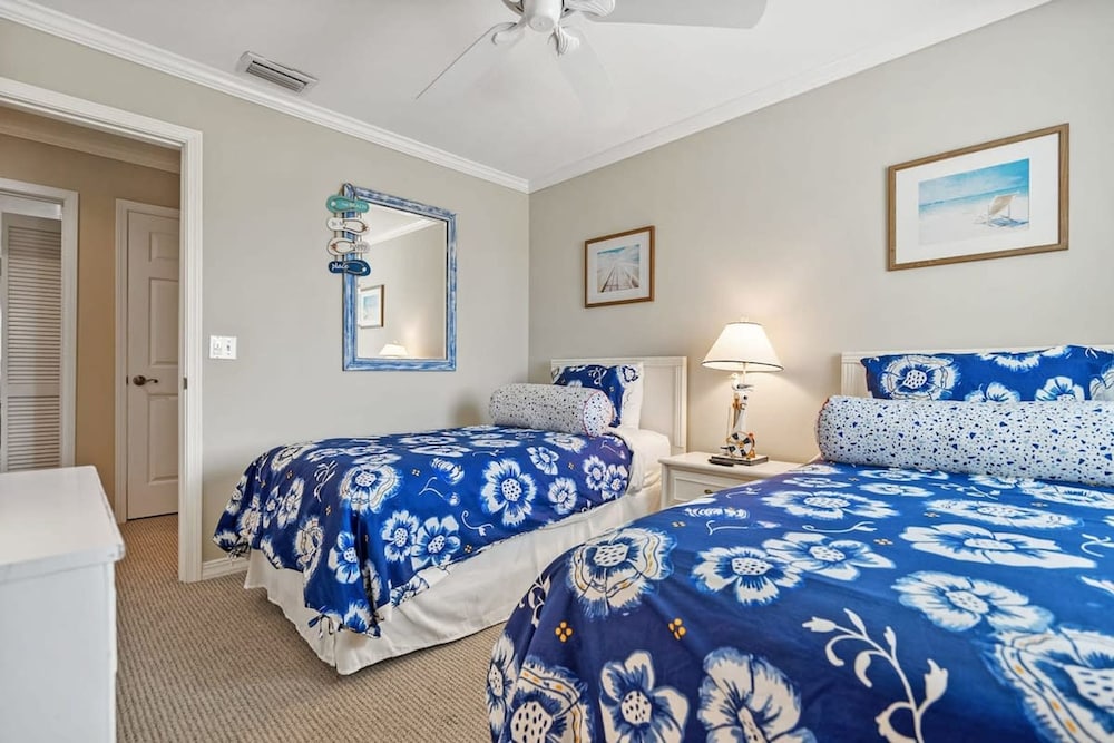 Oceanfront Patio Pool Tennis BBQ Free Parking