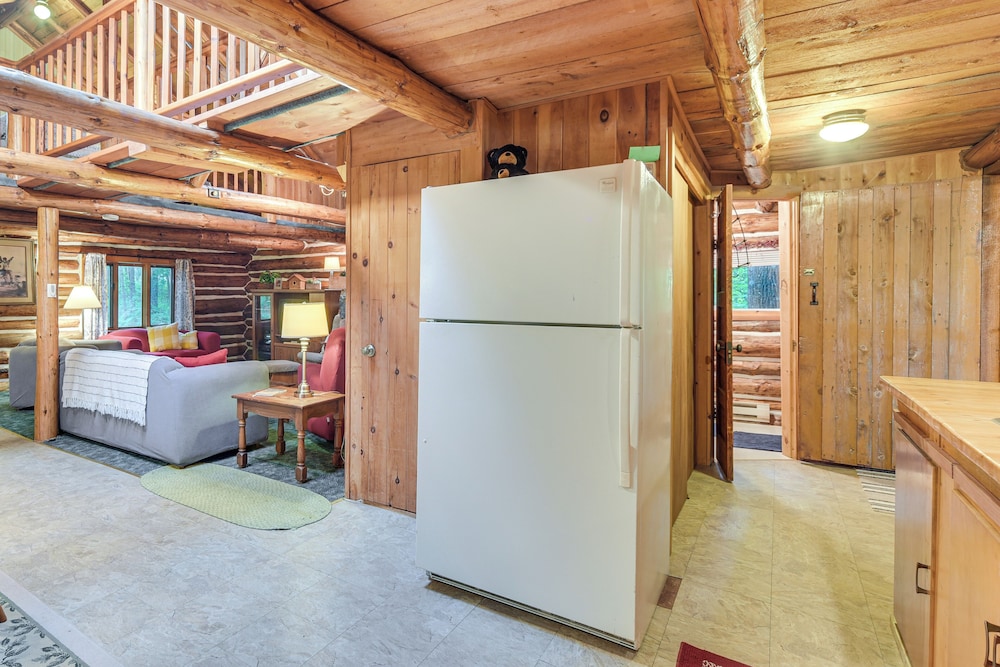 Authentic Log Cabin w/ Private Pond in Glidden