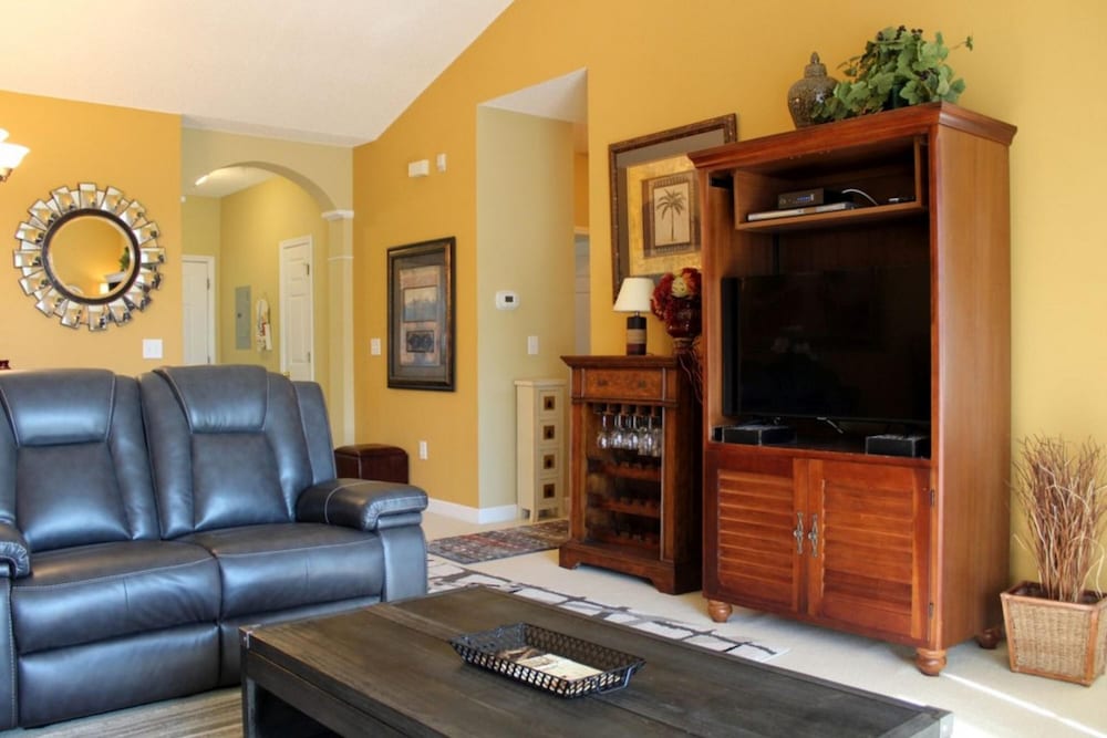 Barefoot Resort by Palmetto Vacations