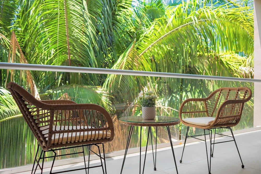 Amazing Condo - Beach Access - Spa - Pool