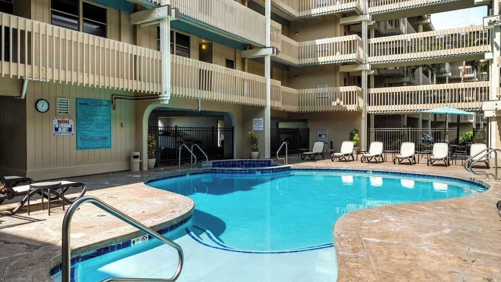 Ocean Front With Private Lanai - In-unit AC - Vrkcv