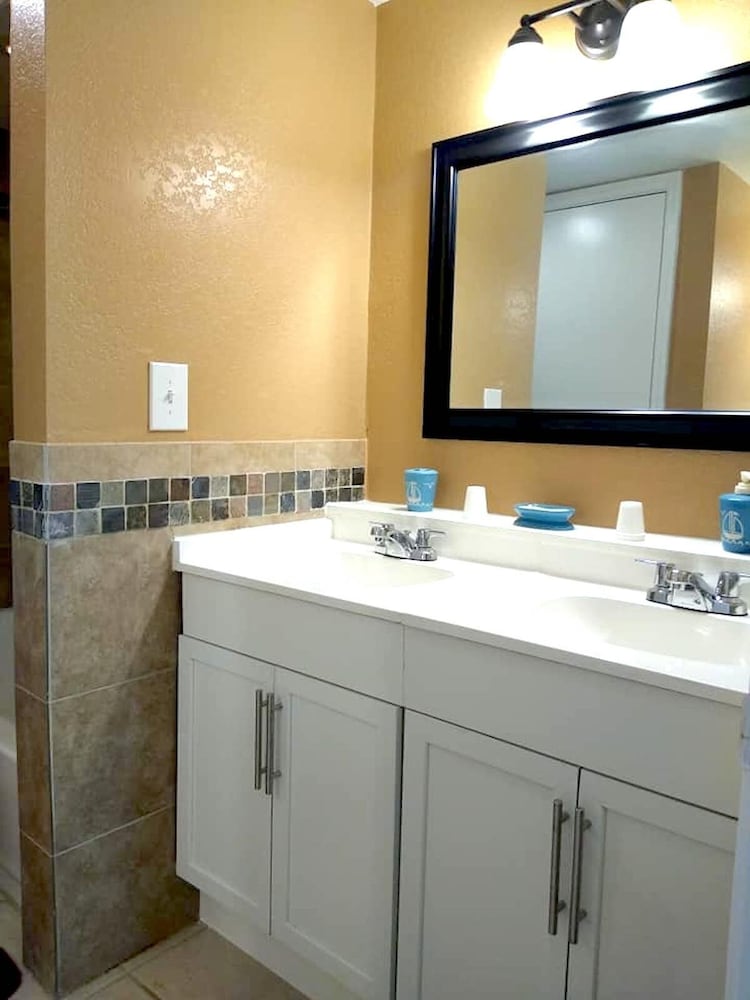 Bermuda Bay by Affordable Beach Condos