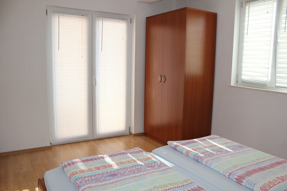 Welcome to Apartments 4 Dolphins, Rogoznica, Croatia view 4
