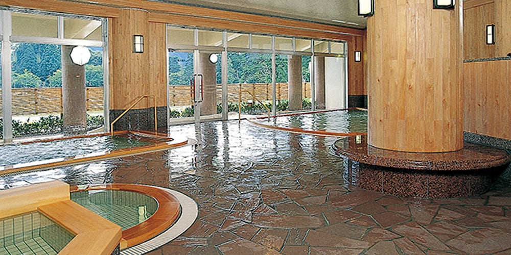 Akita Tsurugaikesou