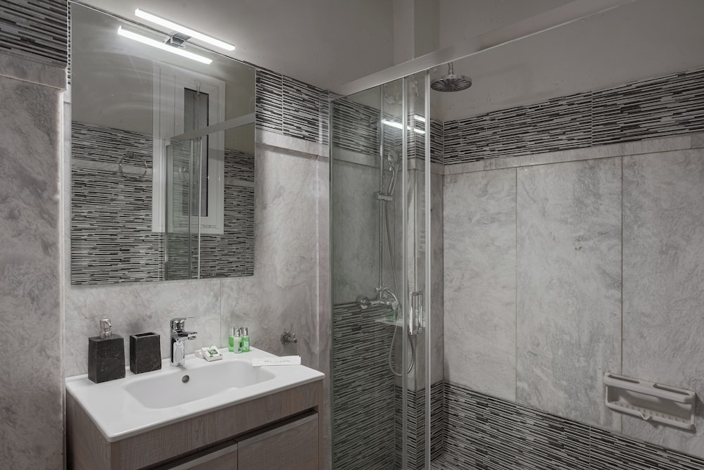 Athenian Heritage Residences