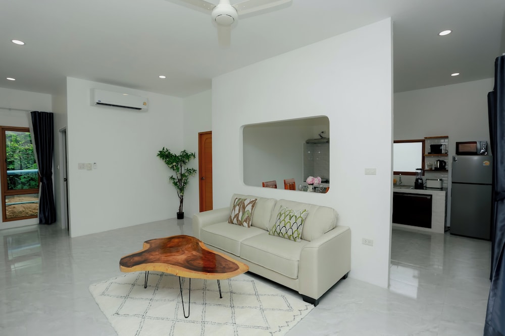 Rock & Lune Boutique Villas
