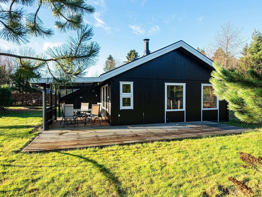 8 Person Holiday Home in Glesborg