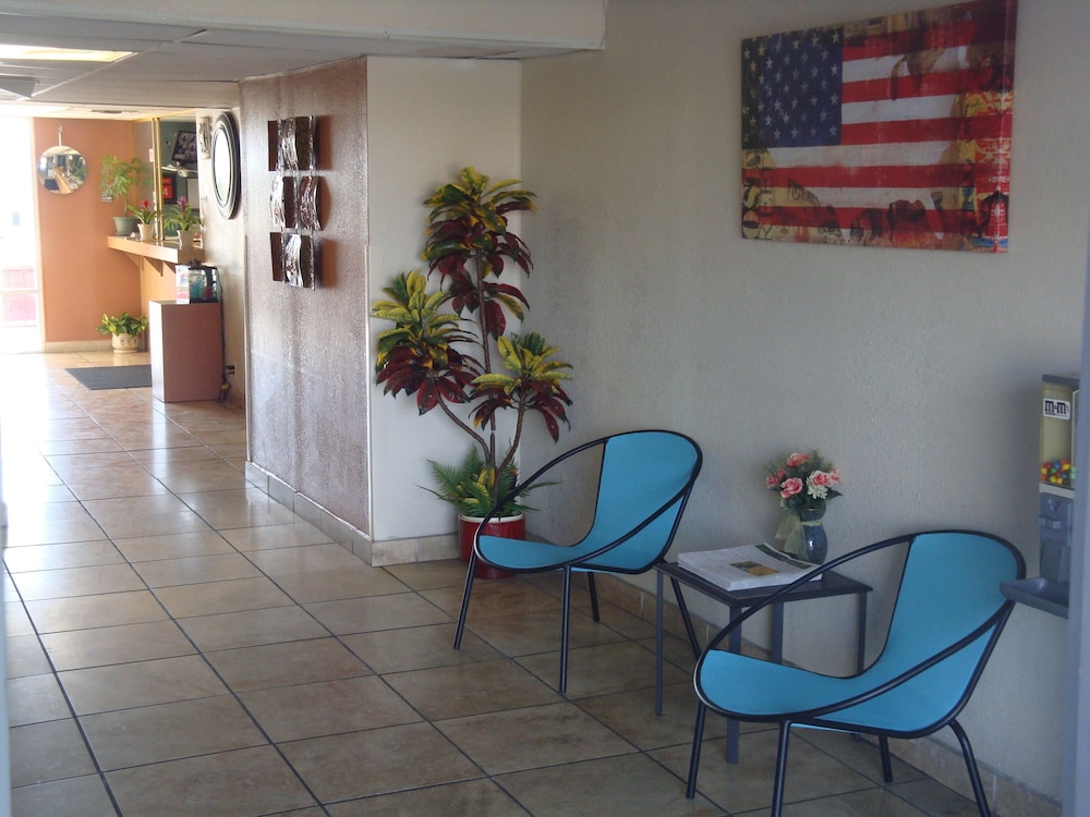 Lake Havasu City Vacations - Travelers Inn - Property Image 3