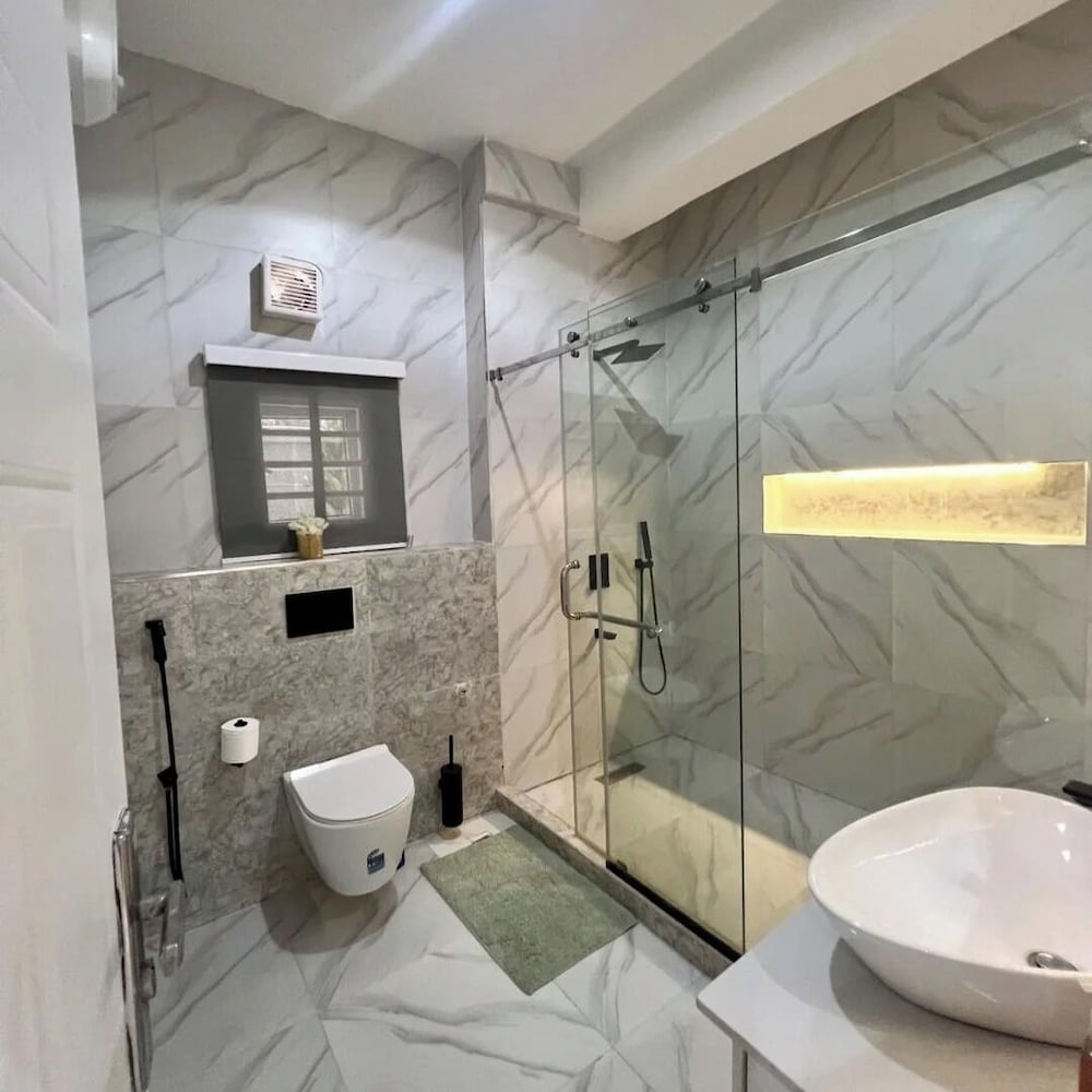 Royal Swiss Apartments and Suites