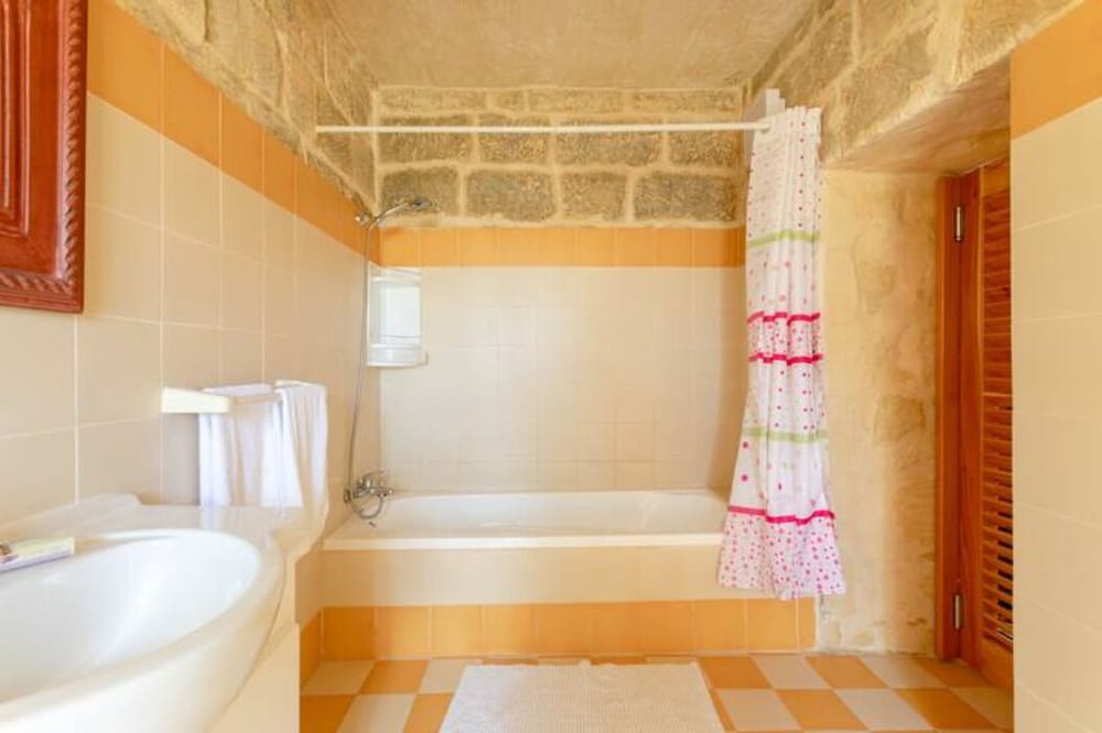 Ta' Frenc Farmhouse