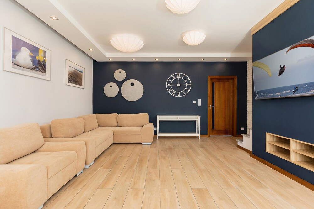 Holiday House Zefir by Renters view 2