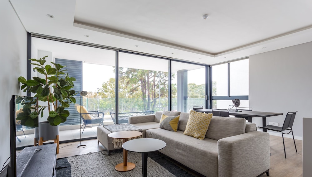 202 Warwick