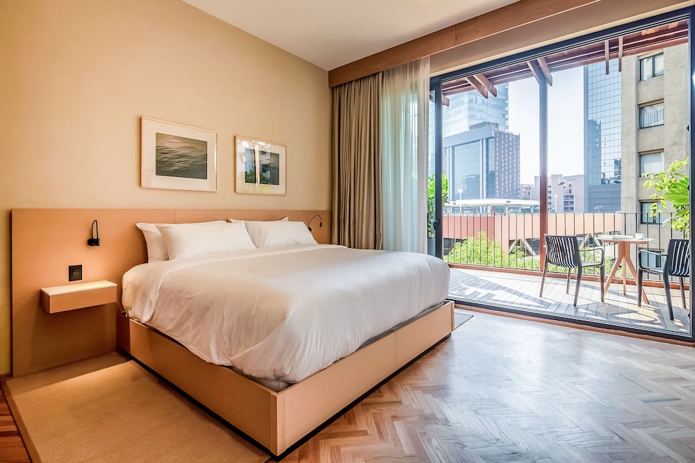 Hotel Sky Castles - Image 1