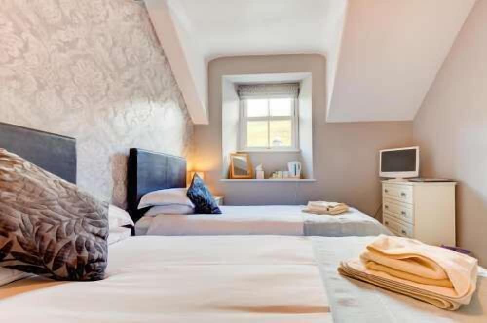Lyndale Guest House