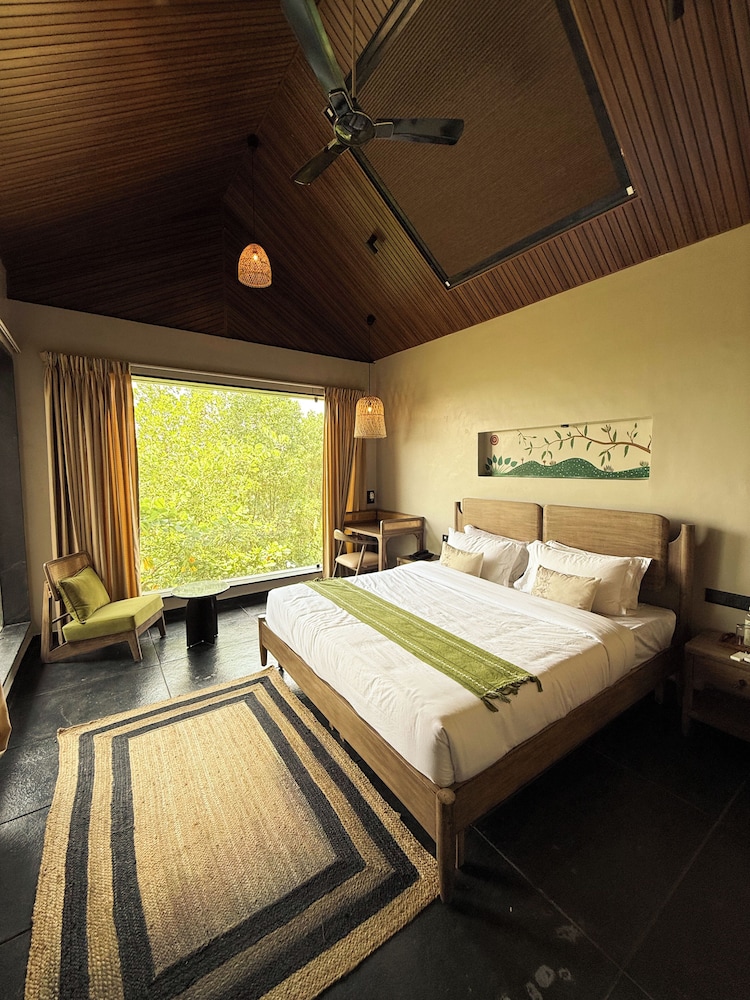 THE BALI HOUSE